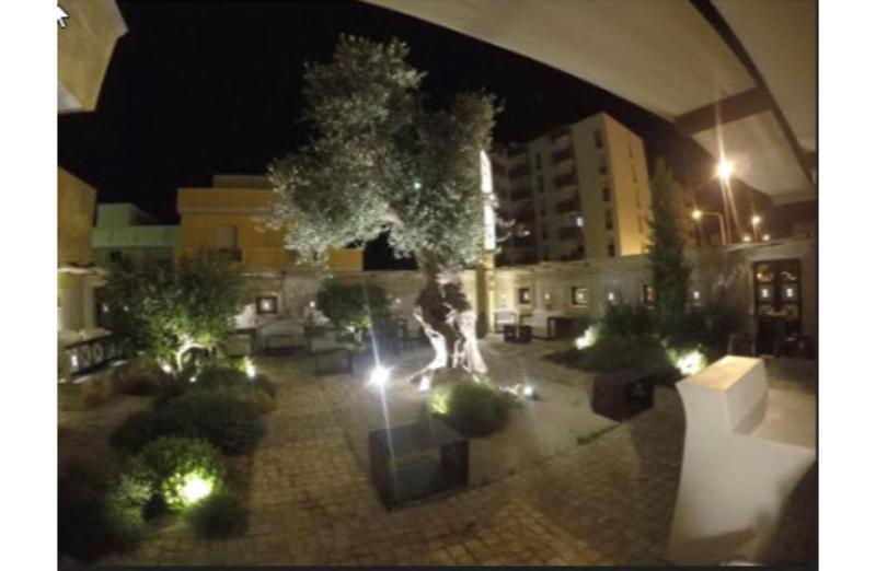 Bhb Hotel Manduria Luaran gambar