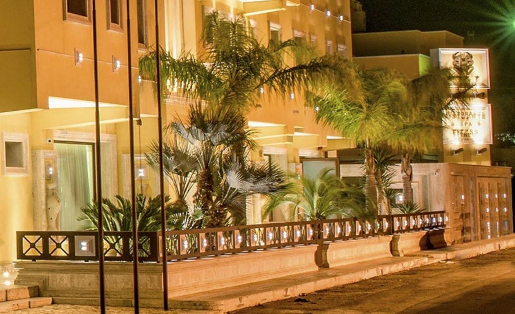 Bhb Hotel Manduria Luaran gambar