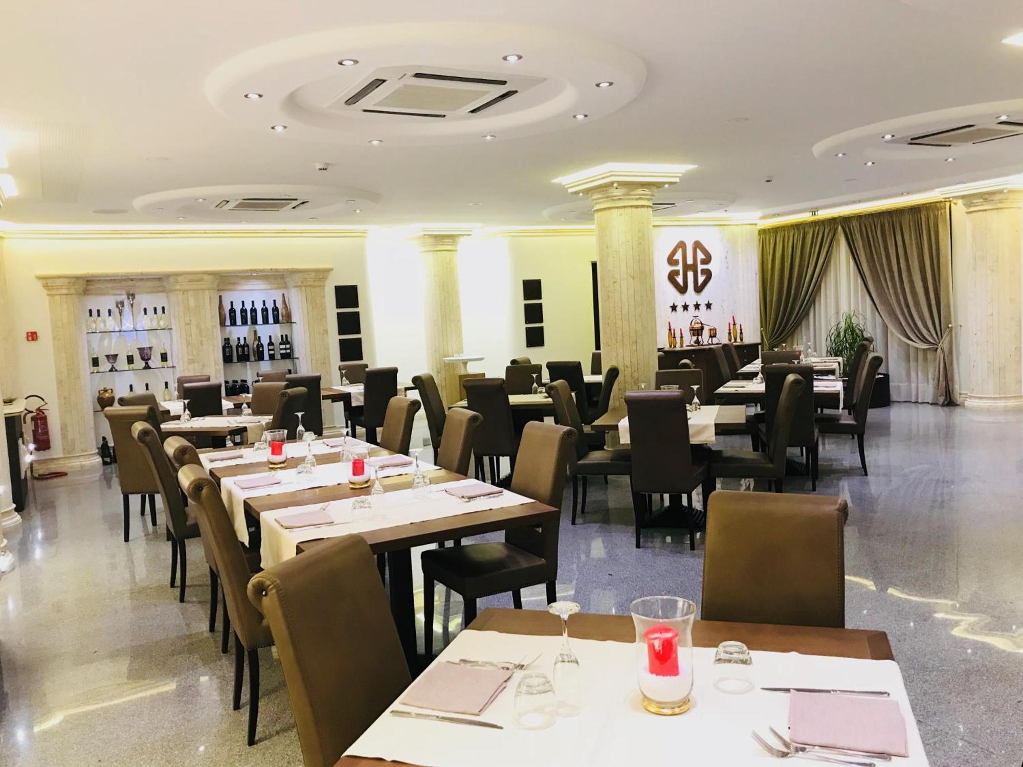 Bhb Hotel Manduria Luaran gambar