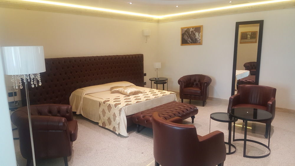 Bhb Hotel Manduria Luaran gambar